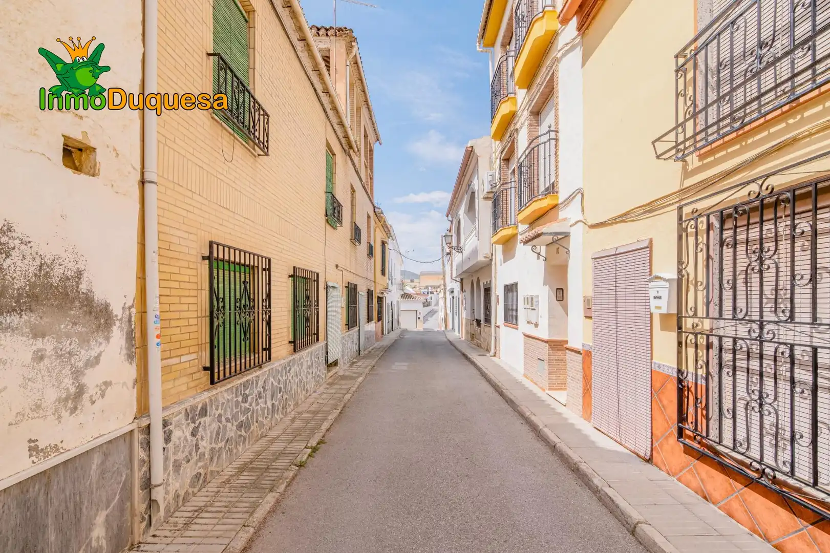 Vista exterior de Casa adosada en venda en Las Gabias