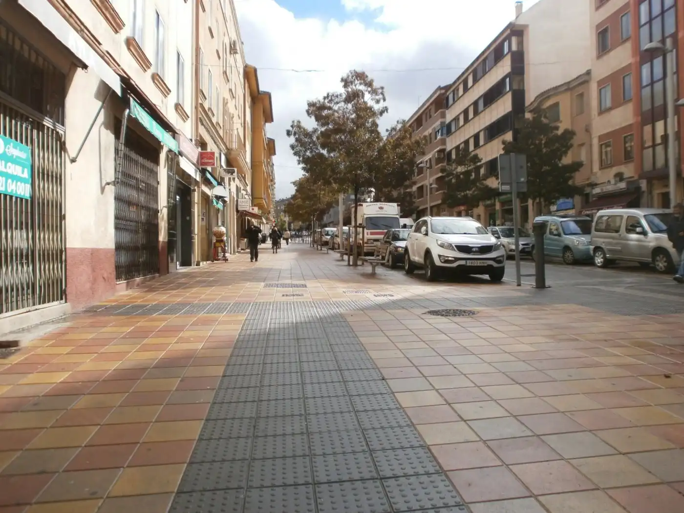 Vista exterior de Local en venda en Segovia