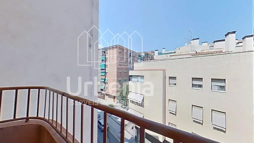 Piso en venta en Cerdanyola