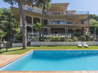 Casa con piscina in vendita a Cabrils