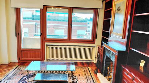 Foto 2 von Wohnung zur Miete in Calle de Andrés Larrazabal, Las Arenas, Getxo