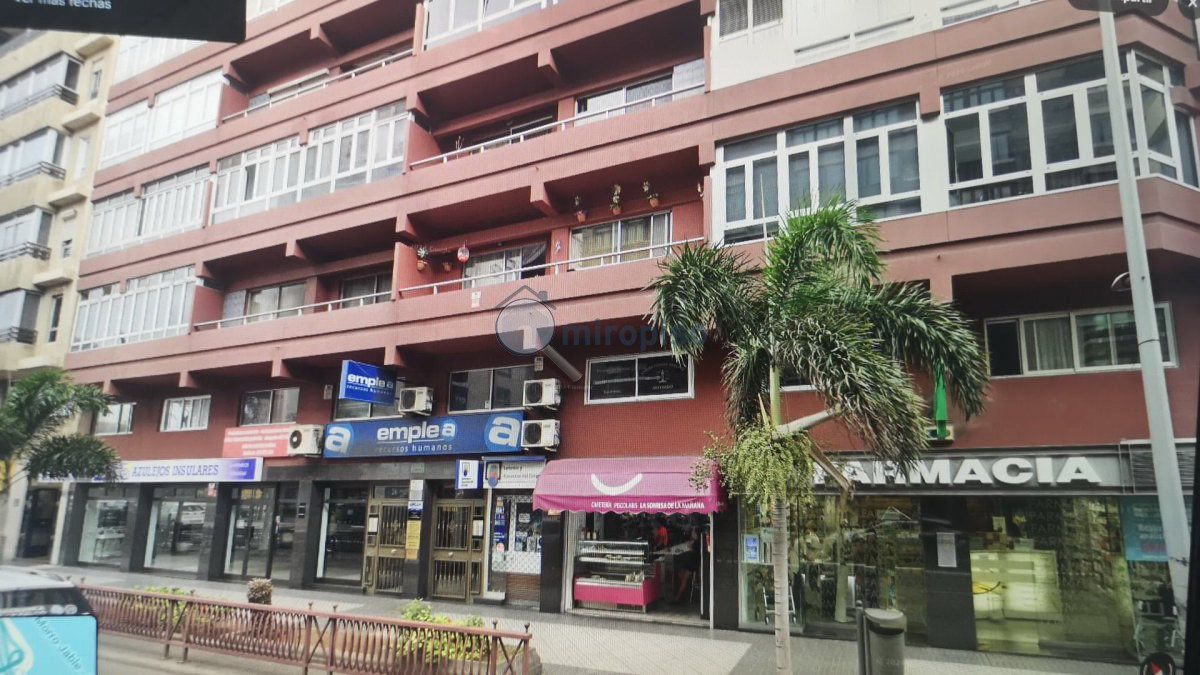 Vista exterior de Oficina en venda en Las Palmas de Gran Canaria