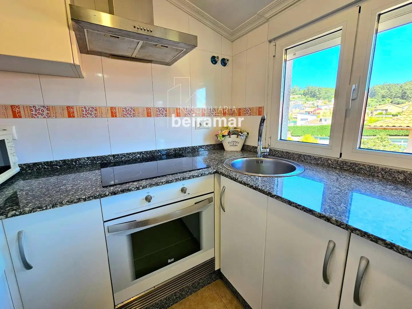 Kitchen of Flat for sale in Ribeira  with Heating, Storage room and Furnished