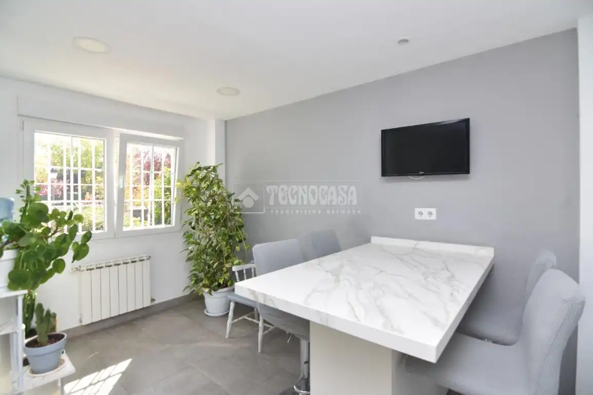 Casa pareada con jardín en venta en Centro, imagen 9