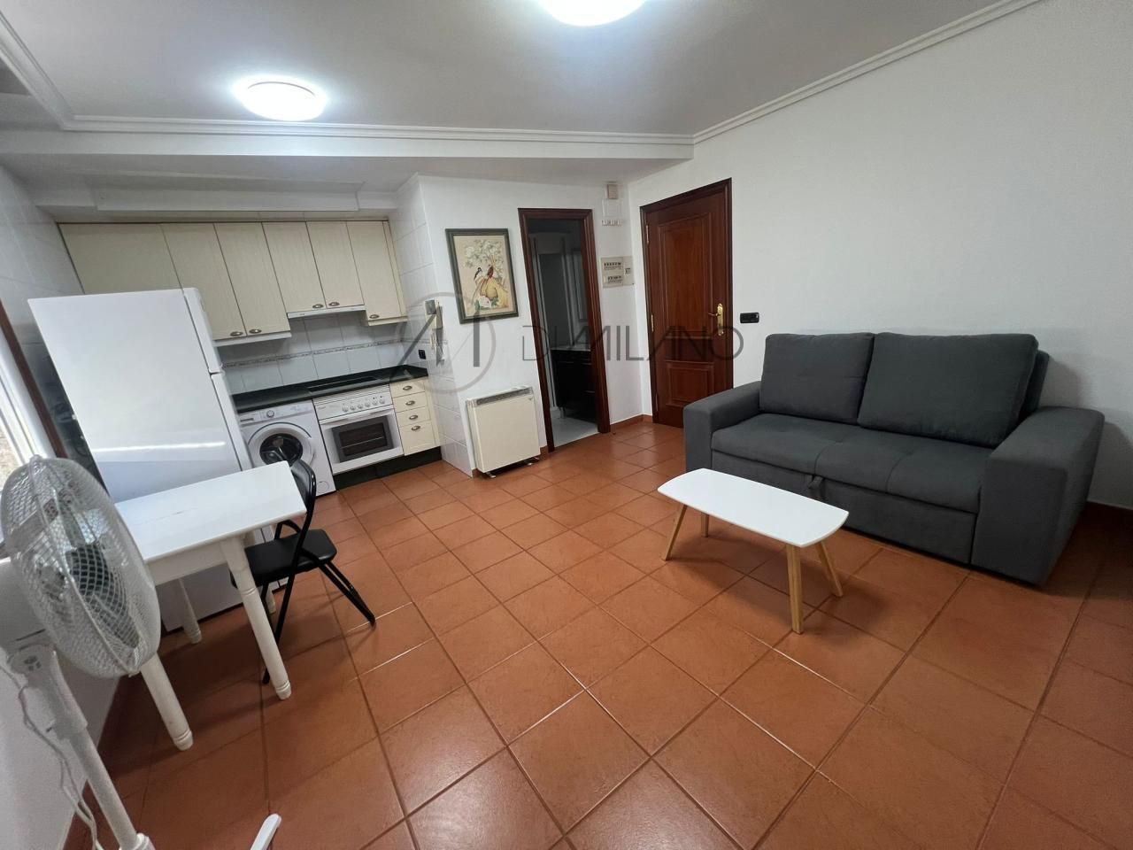 Living room of Apartment to rent in Vigo   with Heating, Parquet flooring and Furnished
