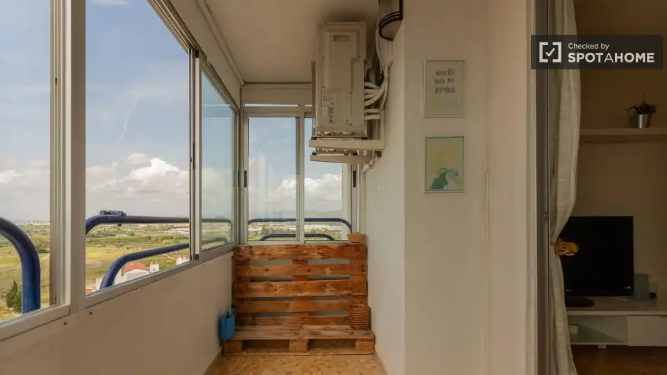 Flat with terrace to rent in Playa del Puig, imagen 3