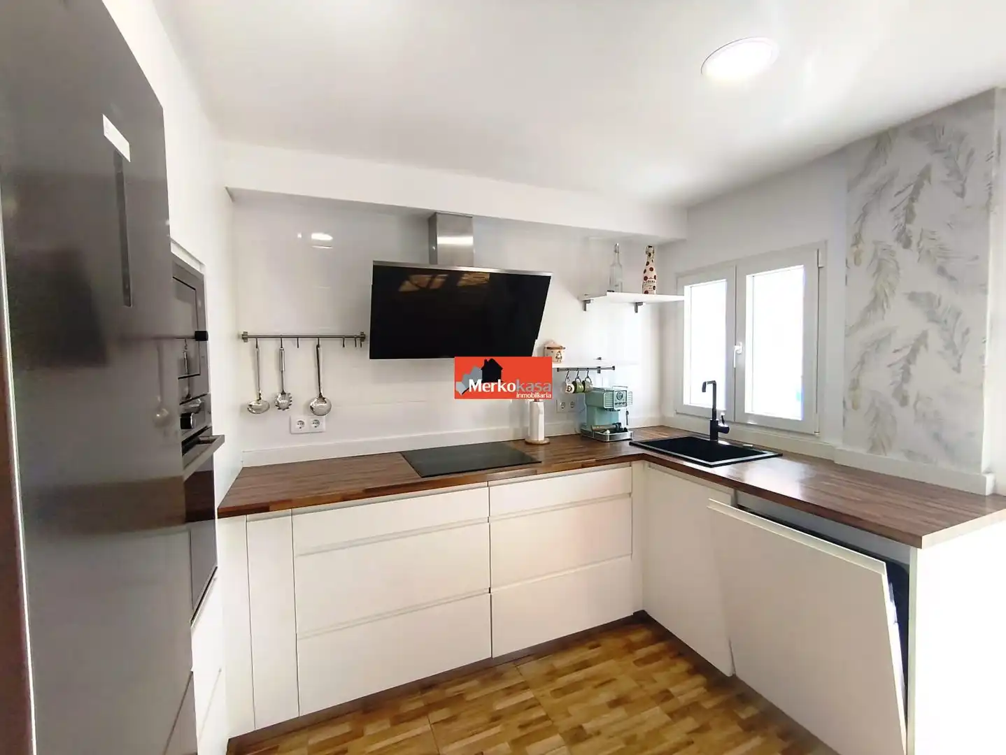 Cocina de Piso en venta en Lugo con Calefacción, Trastero y Amueblado