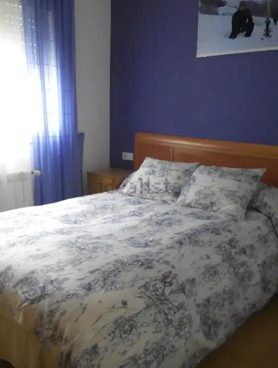 Habitación de Casa o chalet en venta en Sant Esteve Sesrovires con Calefacción, Parquet y Terraza