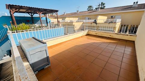 Foto 2 de Casa adosada en venda a Centro Urbano, Alicante