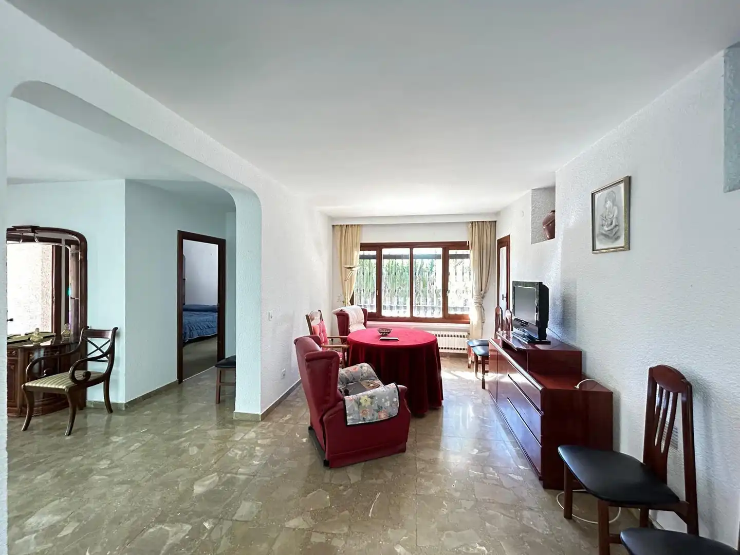 Sala d'estar de Casa o xalet en venda en Villanueva del Rosario amb Aire condicionat, Jardí privat i Terrassa