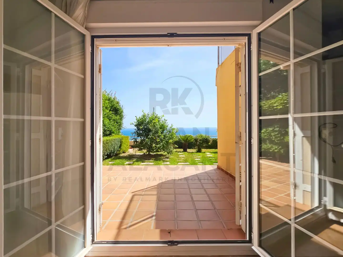 Terrassa de Casa o xalet en venda en Santa Pola amb Aire condicionat, Calefacció i Jardí privat