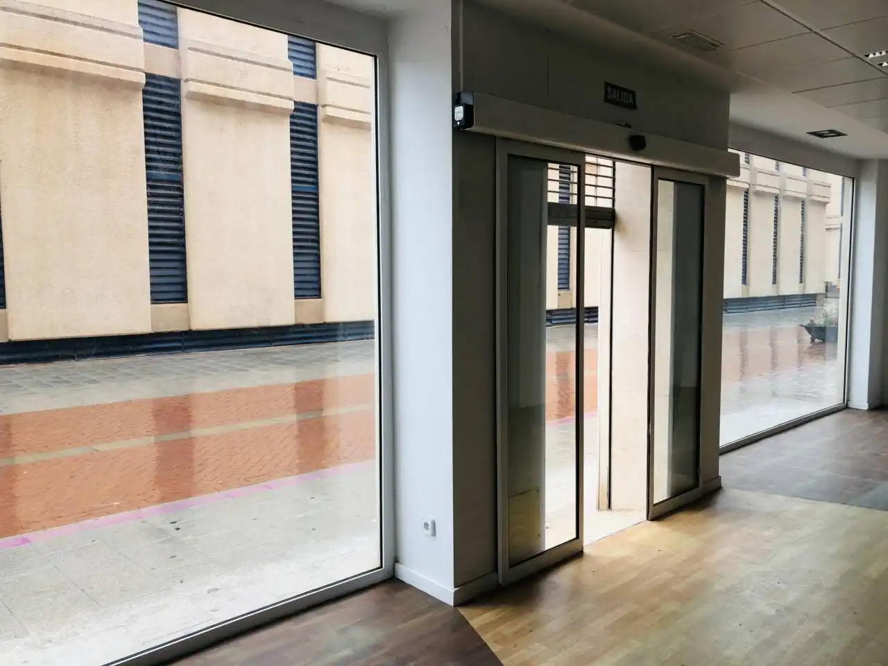 Commercial properties for rent in Calle REYES CATOLICOS,, 4, Plaza Castelar - Mercado Central