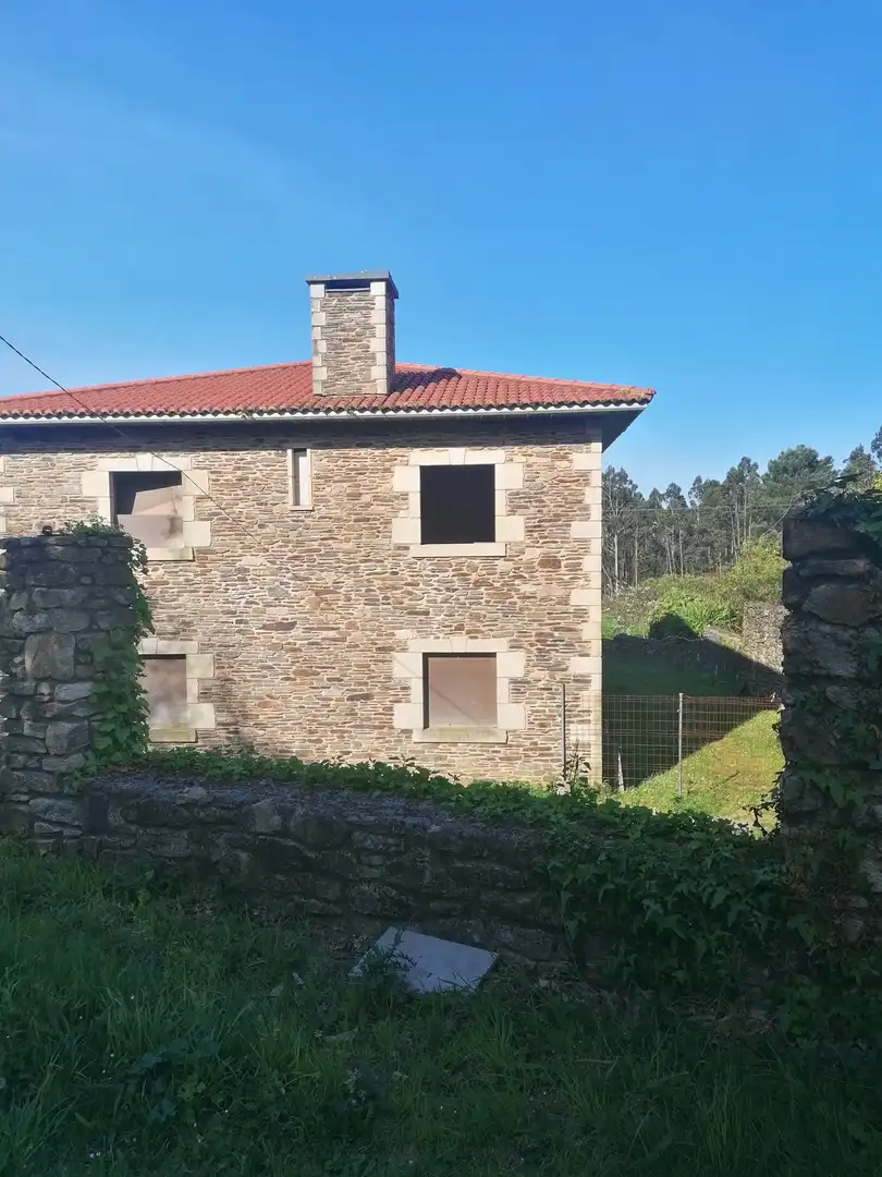 Casa rústica amb jardí en venda a Valdoviño, imagen 6