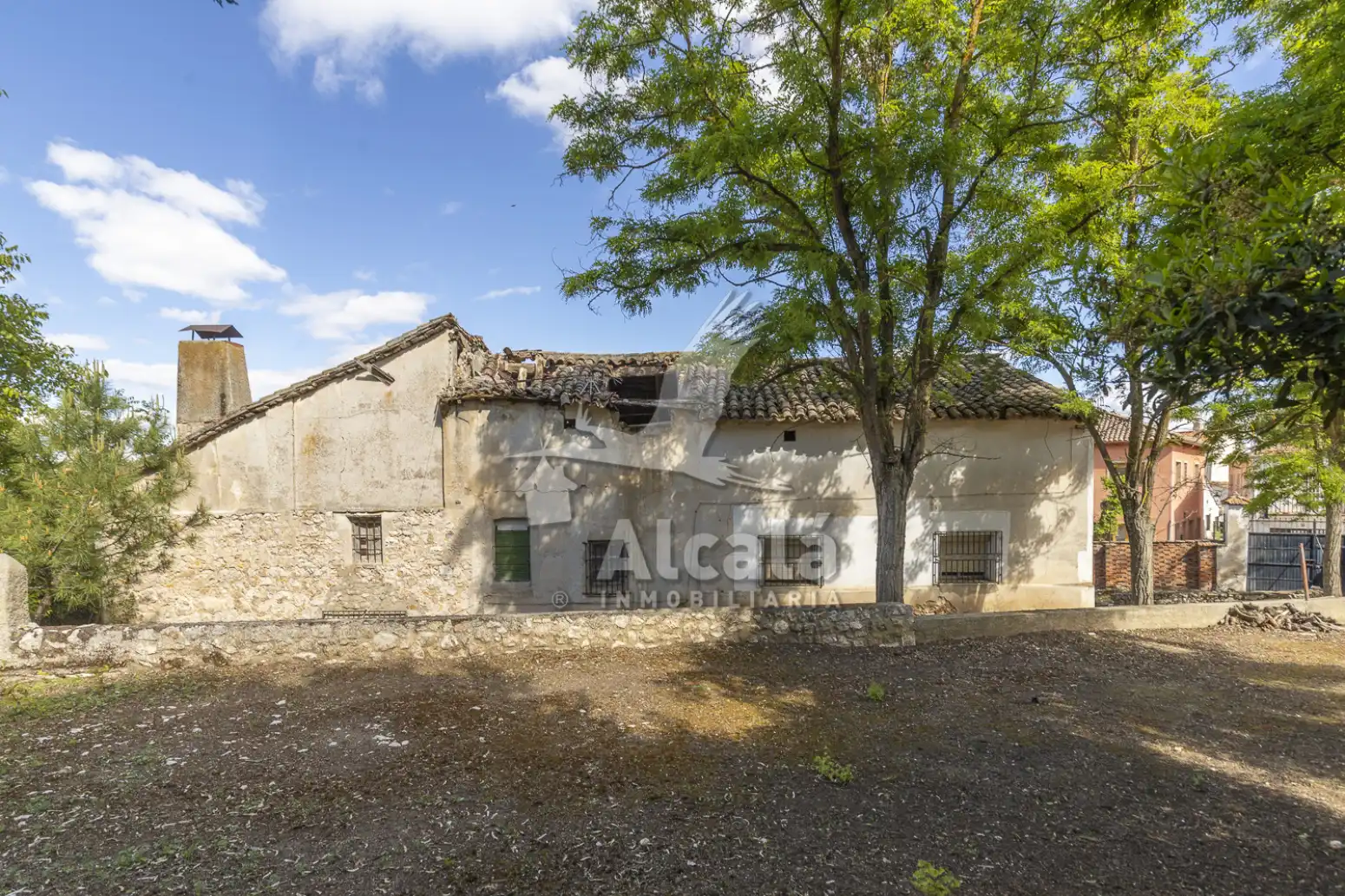 Exterior view of Residential for sale in Santorcaz