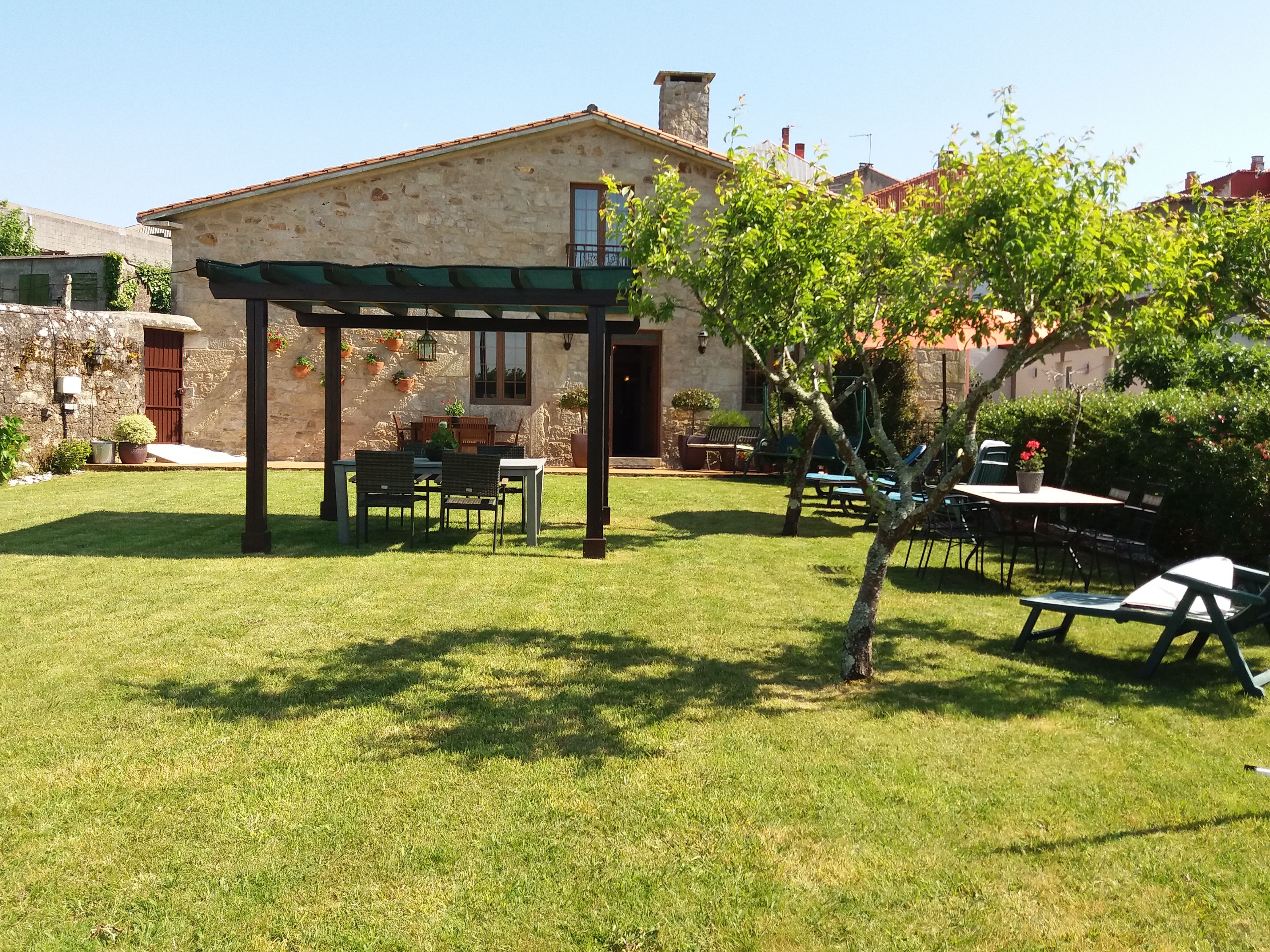 House or chalet to rent in Rianxo  with Heating, Private garden and Furnished