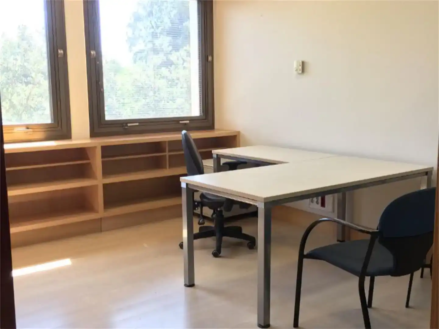 Oficina de lloguer en Los Remedios