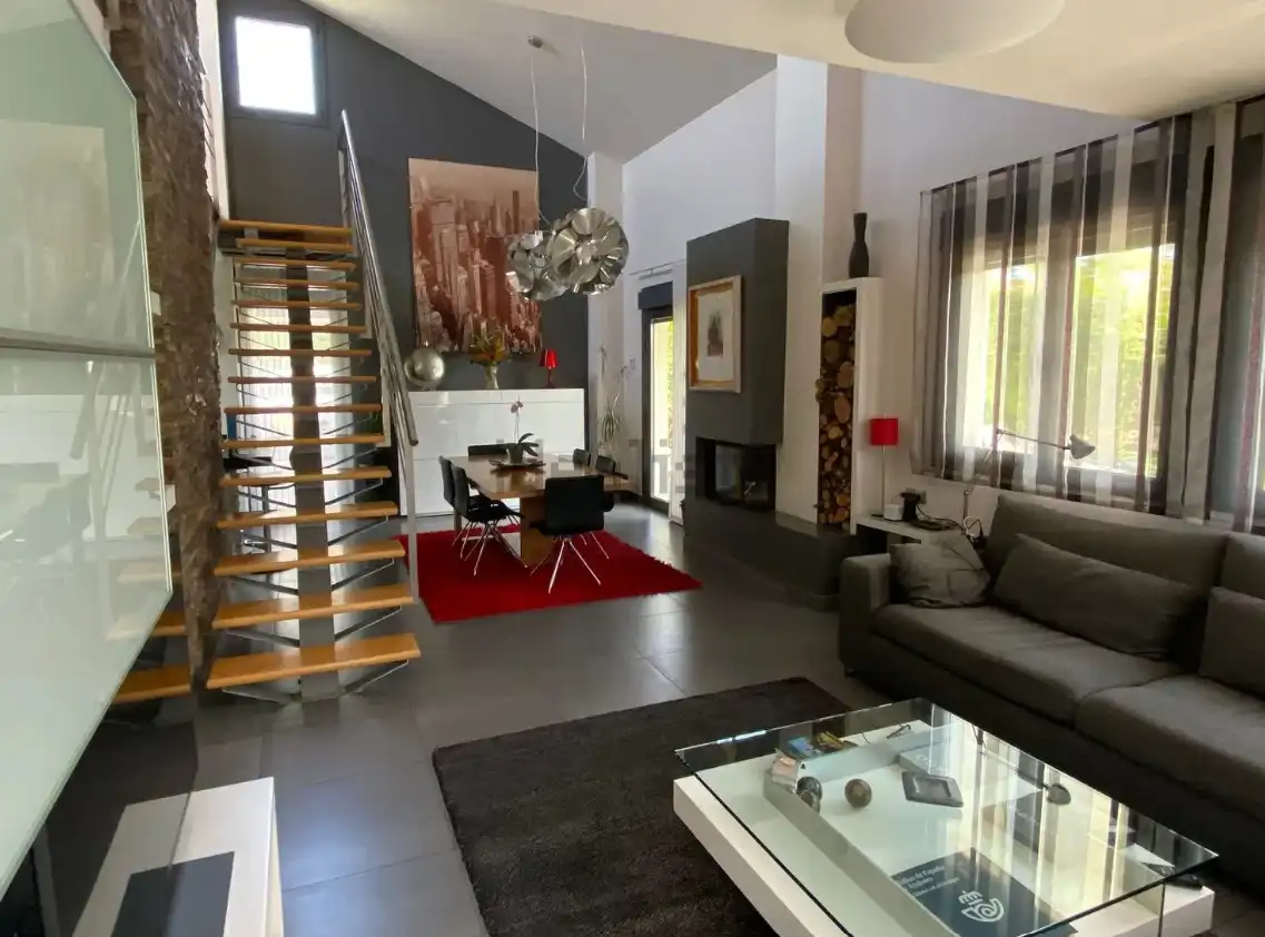 Sala d'estar de Casa o xalet en venda en Arroyo de la Encomienda amb Calefacció, Jardí privat i Terrassa