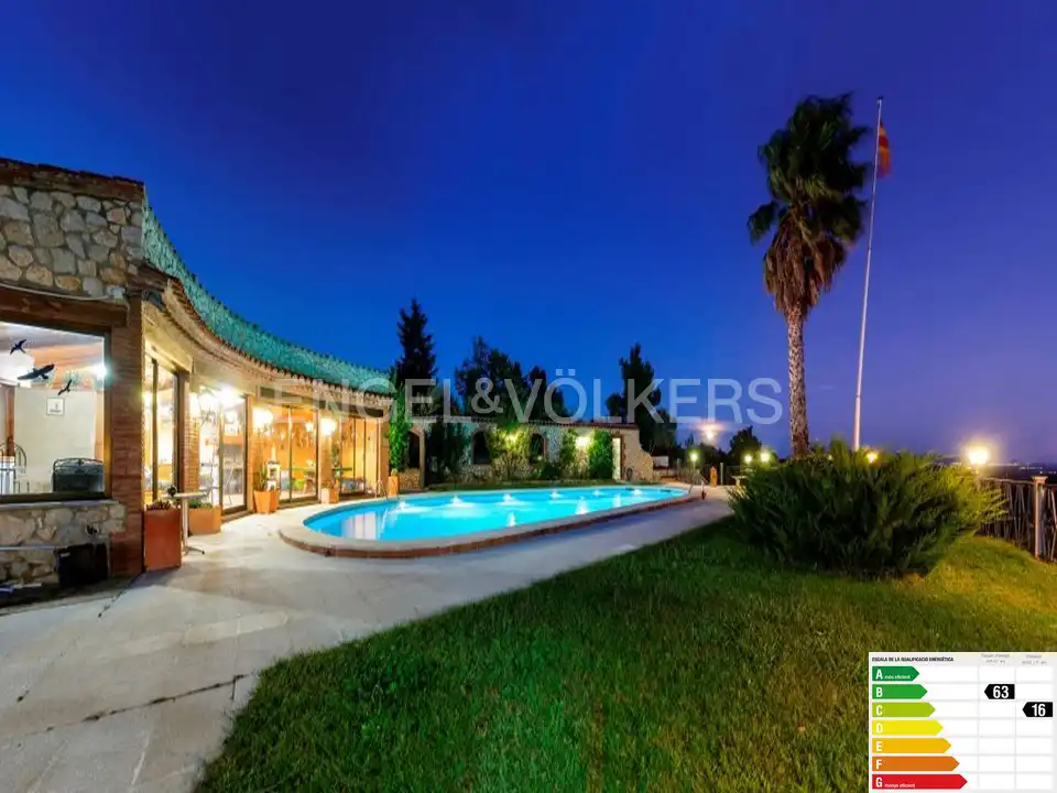 Vista exterior de Finca rústica en venta en Darnius con Aire acondicionado, Calefacción y Jardín privado