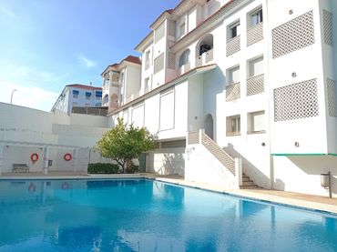Apartamento con piscina en venta en Calle Francisco de Jorge Gallardo 5