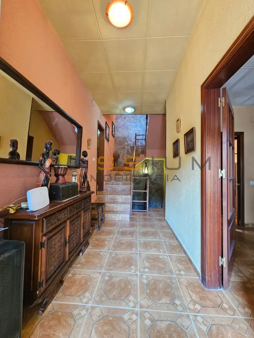 House with pool for sale in Carrer Santa Oliva, imagen 4