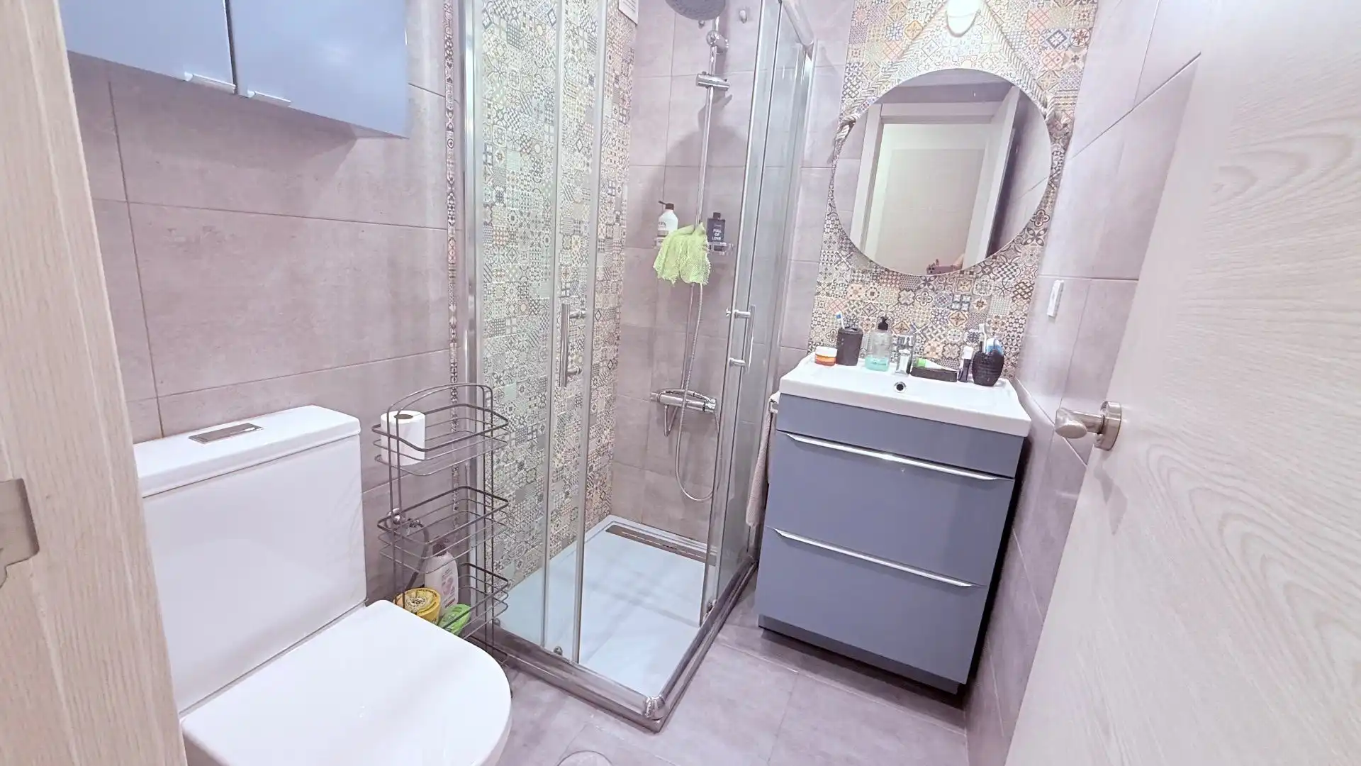 Baño de Piso en venta en Benidorm con Aire acondicionado, Calefacción y Amueblado