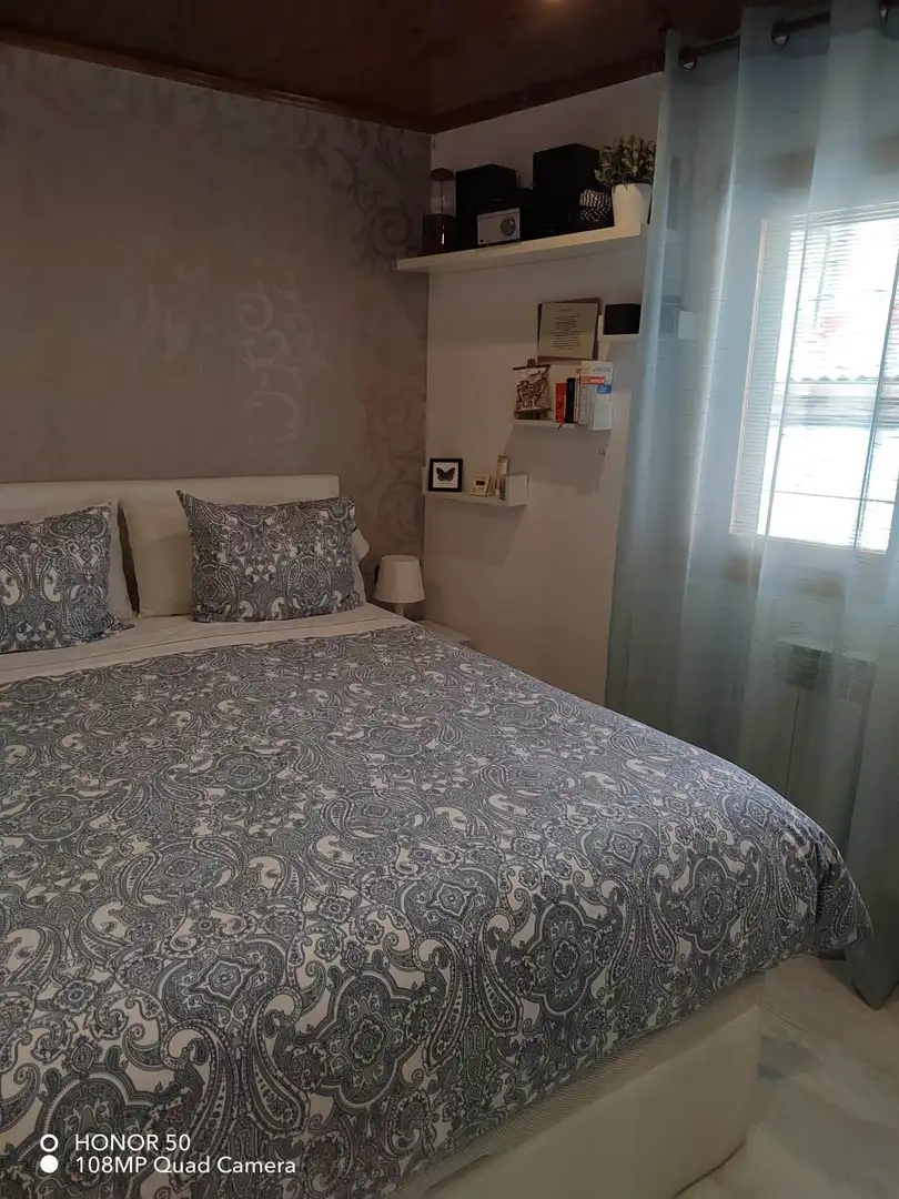 Dormitori de Casa adosada en venda en Cardeñajimeno amb Calefacció, Parquet i Traster