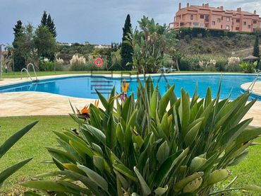 Pis amb piscina en venda a Urb. La Mirada, Pinares de MIjas