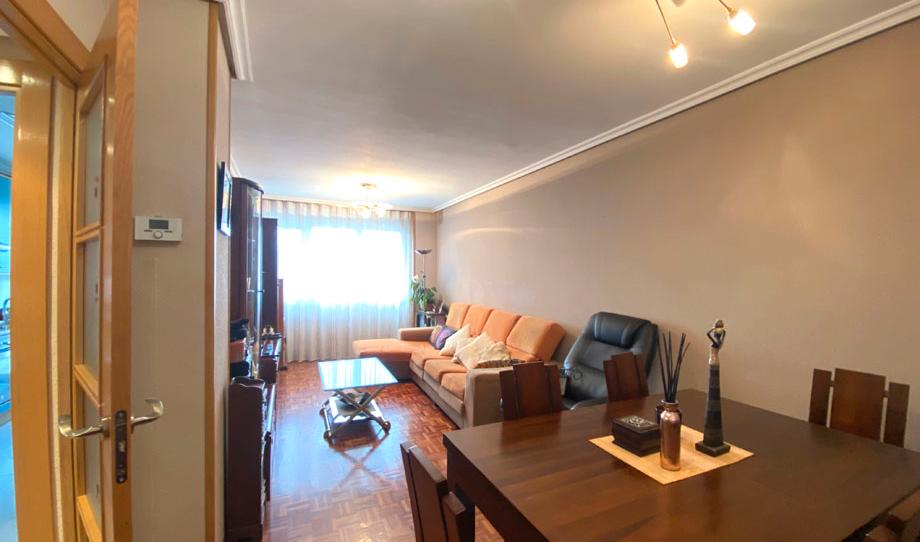 Photo 1 of Flat for sale in Sansomendi, Araba - Álava