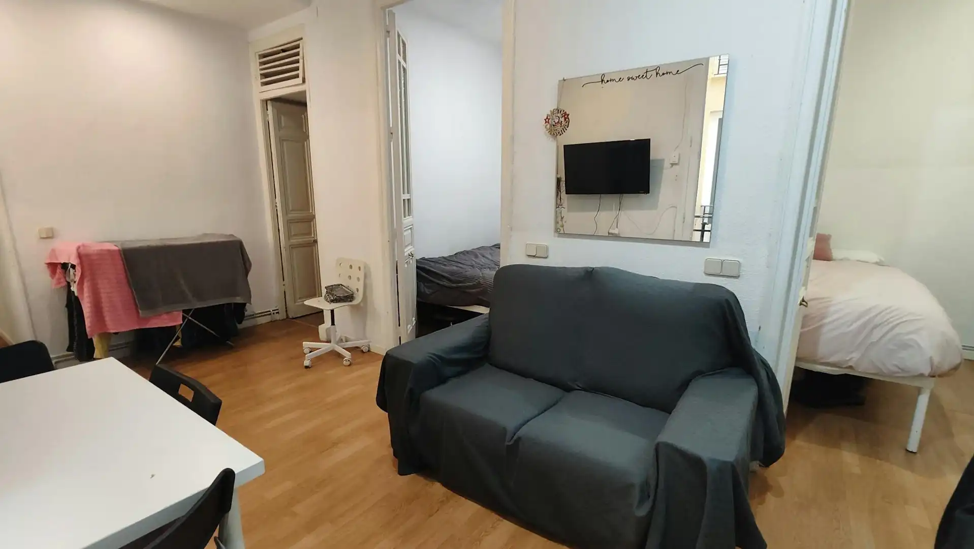 Living room of Flat for rent in Madrid  with Heating, Furnished and Washing machine