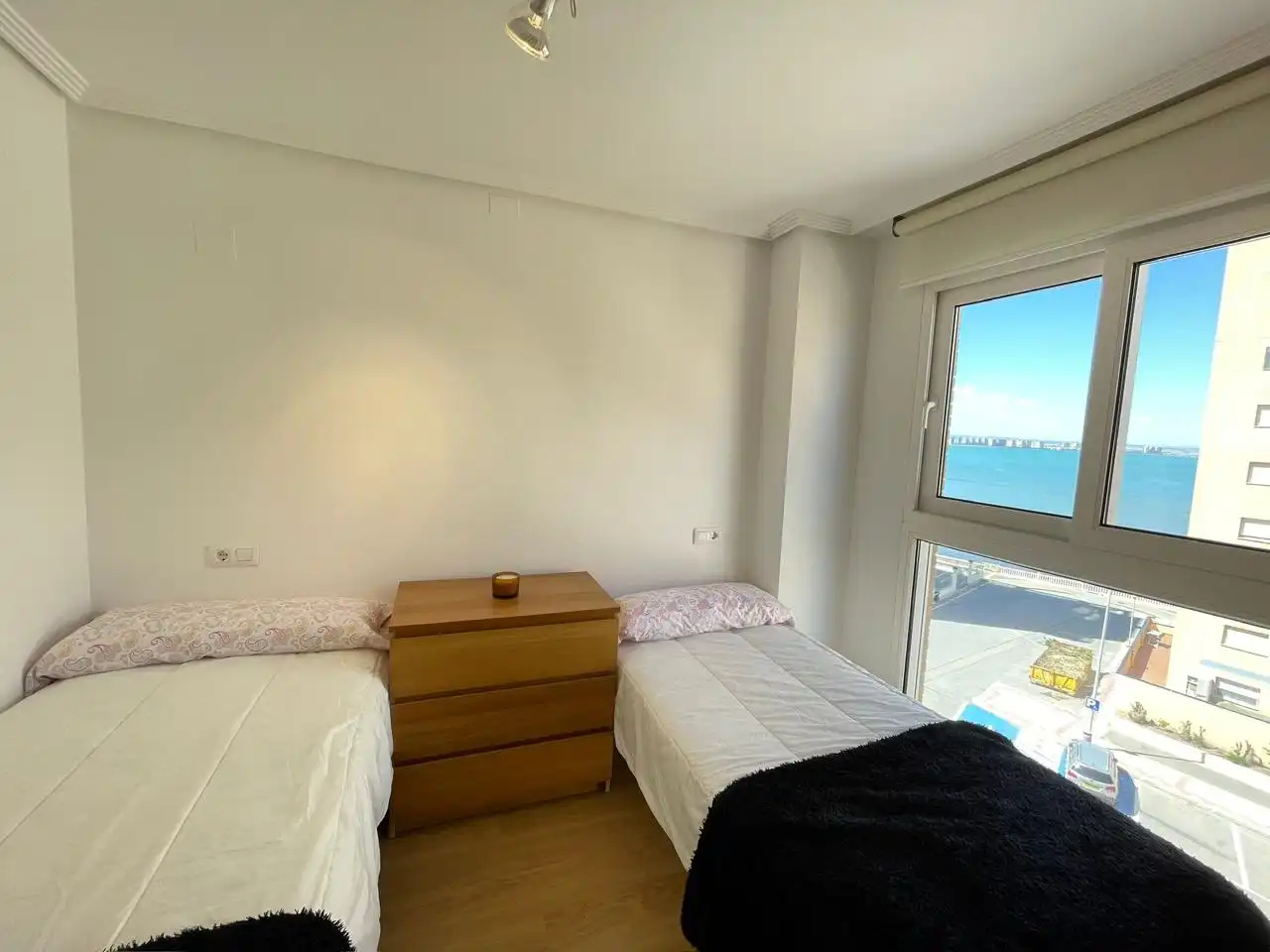 Schlafzimmer von Wohnungen zum Verkauf in La Manga del Mar Menor mit Heizung, Parkett und Terrasse