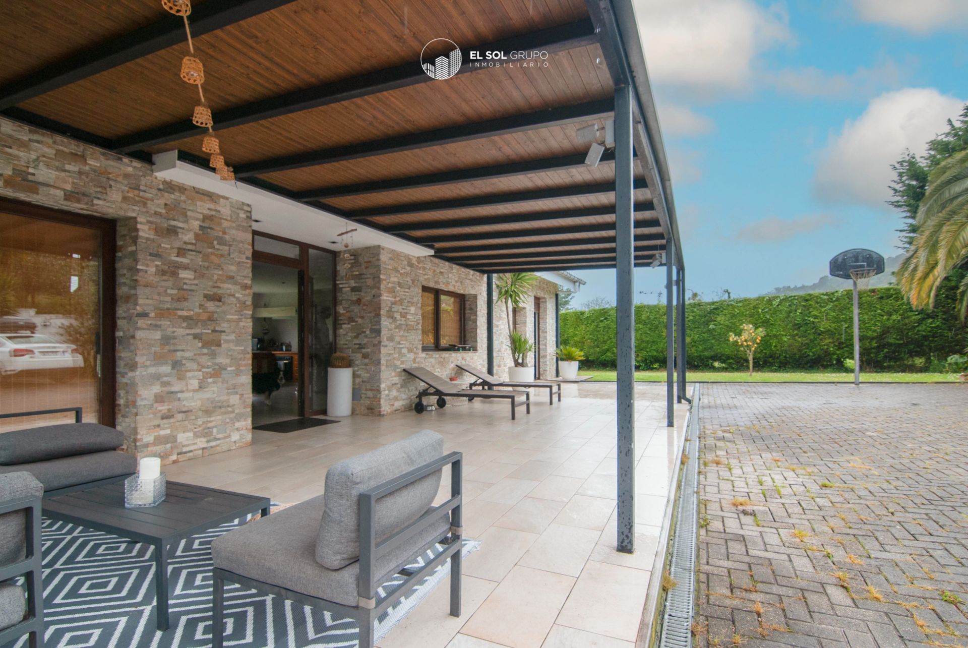 Terrace of House or chalet for sale in Gijón   with Heating, Private garden and Parquet flooring