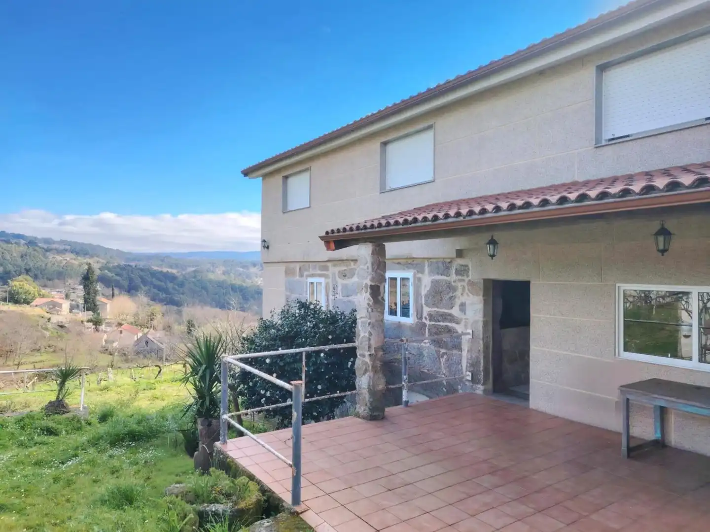 Vista exterior de Casa o chalet en venta en Crecente con Calefacción