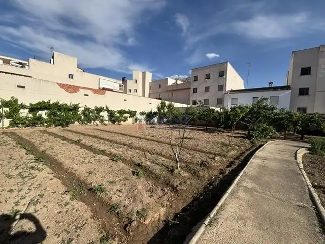 Casa o xalet en venda en Valdepeñas amb Calefacció, Traster i Piscina