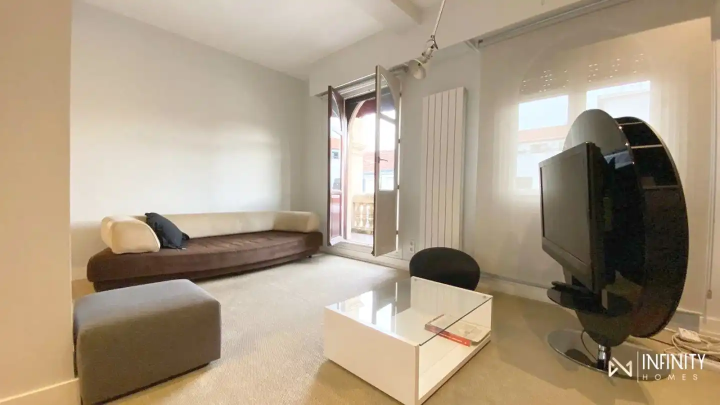 Sala de estar de Piso de alquiler en Bilbao  con Calefacción, Terraza y Balcón