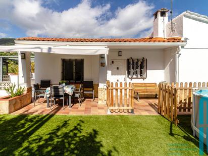 Jardí de Casa o xalet en venda en Sant Cebrià de Vallalta amb Terrassa, Piscina i Balcó