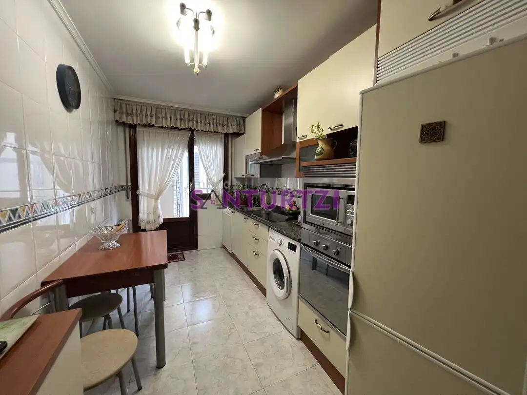 Kitchen of Flat for sale in Santurtzi   with Heating and Balcony