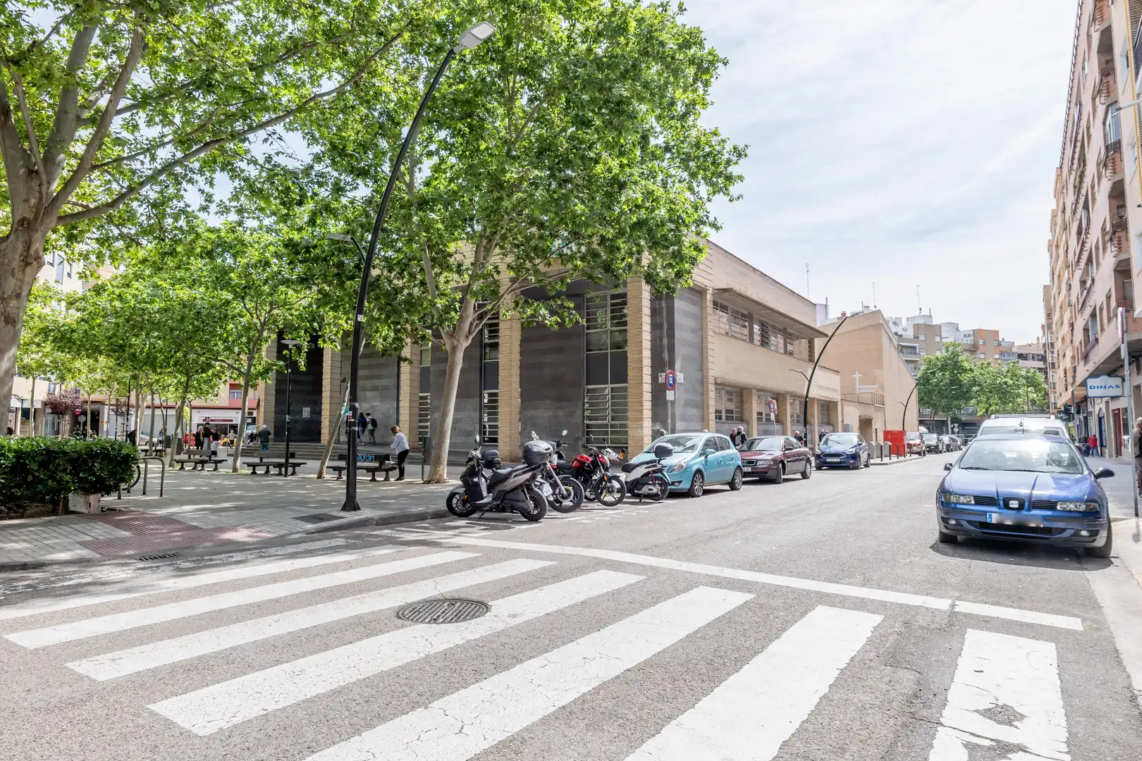 Vista exterior de Pis en venda en Zaragoza amb Calefacció, Terrassa i Balcó