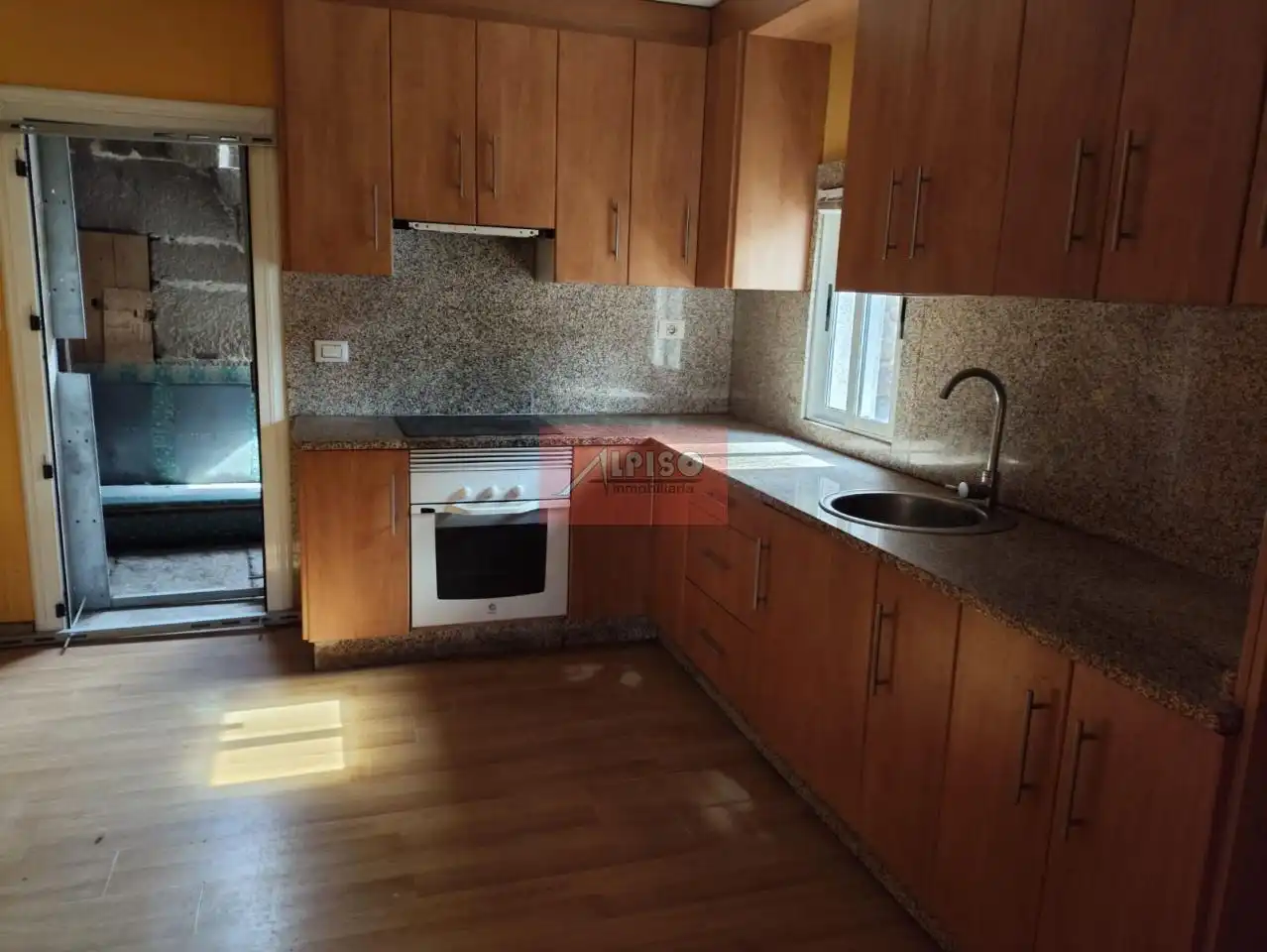 Cocina de Casa adosada en venta en Ourense Capital 