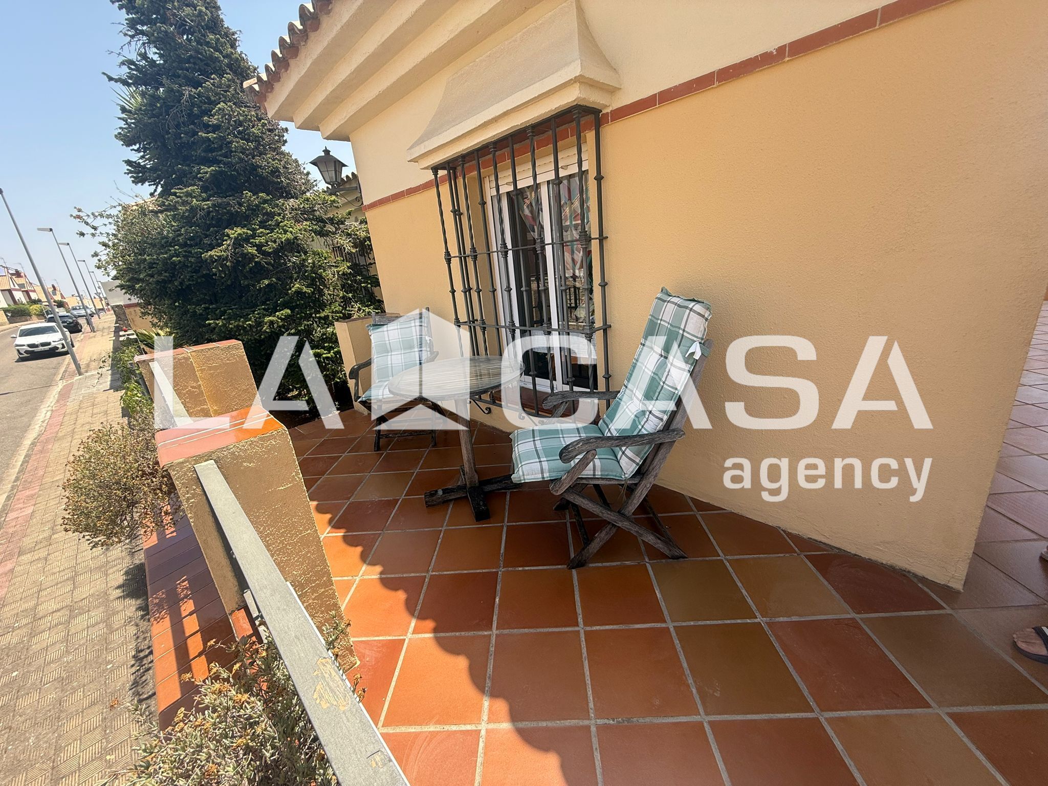 Terrassa de Casa o xalet en venda en Montequinto amb Terrassa, Traster i Balcó