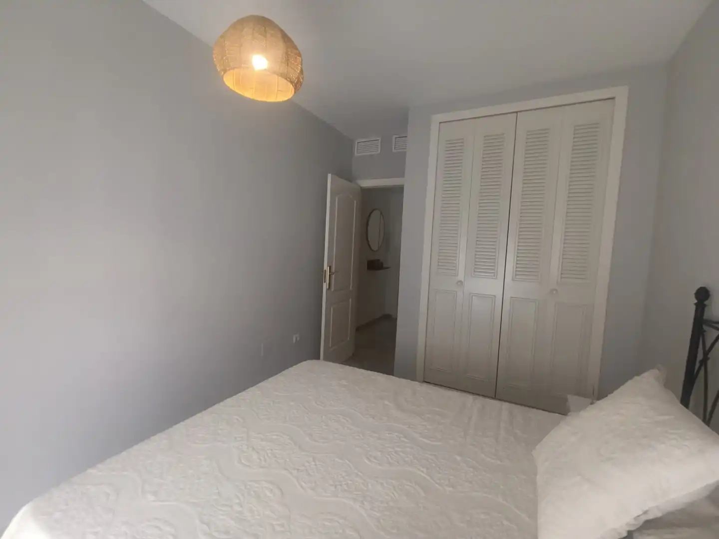 Habitación de Apartamento de alquiler con opción a compra en Málaga con Aire acondicionado, Terraza y Trastero