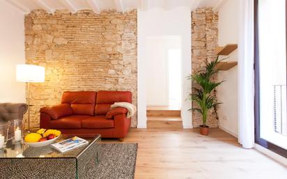 Living room of Flat for sale in  Barcelona Capital  with Air Conditioner, Heating and Balcony