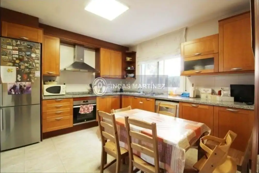 Cuina de Casa o xalet en venda en El Vendrell amb Aire condicionat, Calefacció i Terrassa