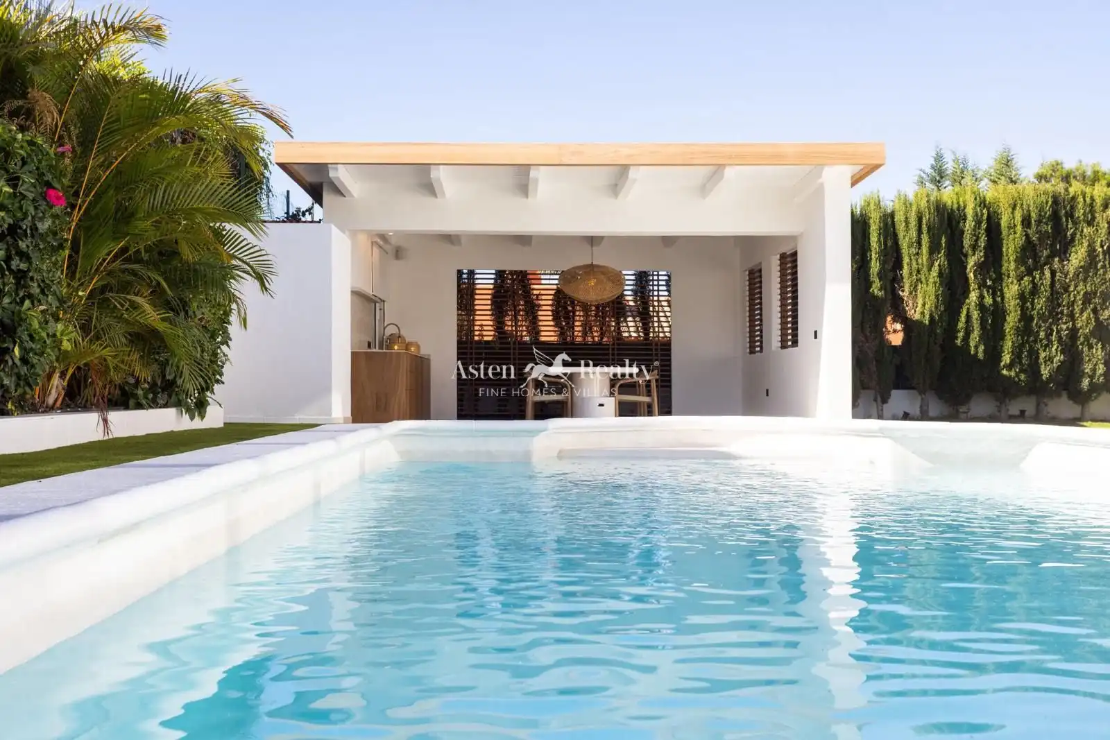 Casa con piscina en venta en Samarin, imagen 4