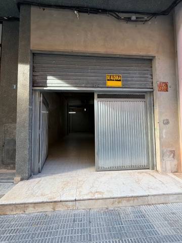 Local comercial en Alquiler en Carrer Serves de Jesús, 10 en Piscinas