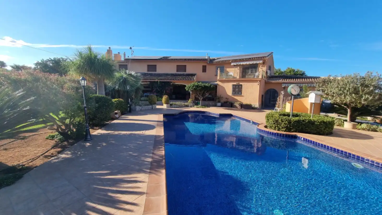 Villa mit Pool zum Verkauf in Centro
