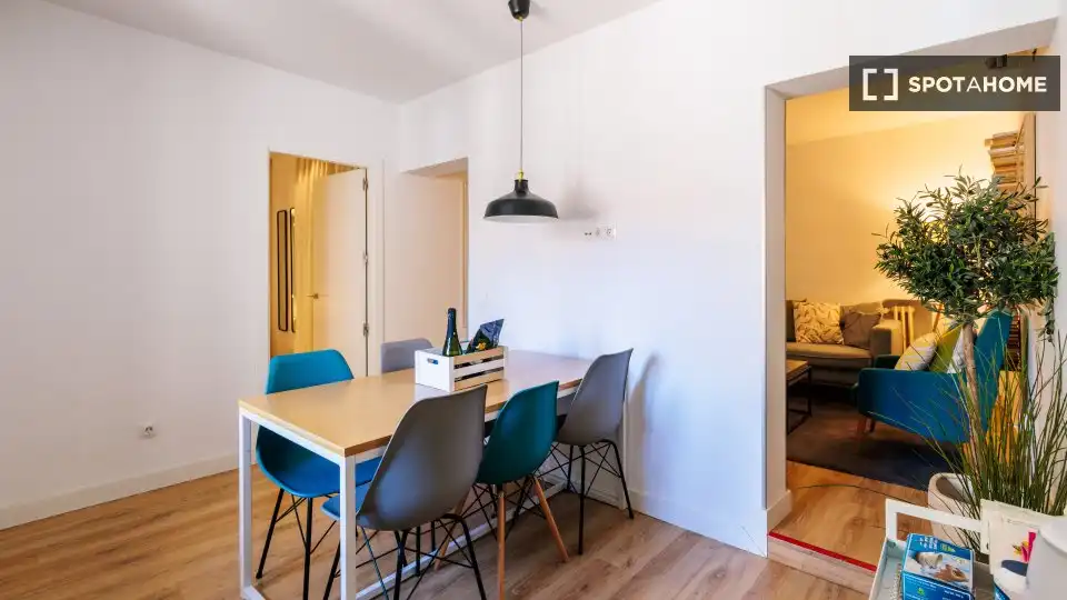 Appartamento con terrazza in affitto a Centro, imagen 4