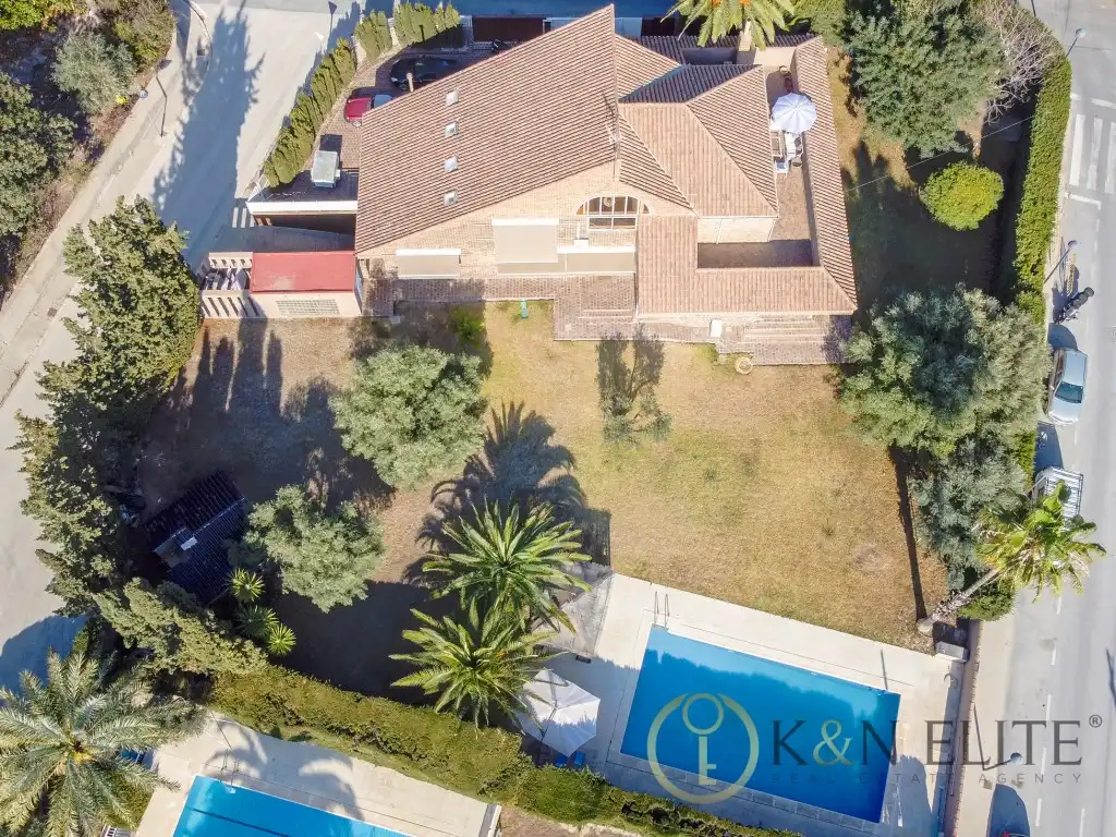 Vista exterior de Casa o xalet en venda en Sant Joan d'Alacant amb Aire condicionat, Jardí privat i Terrassa