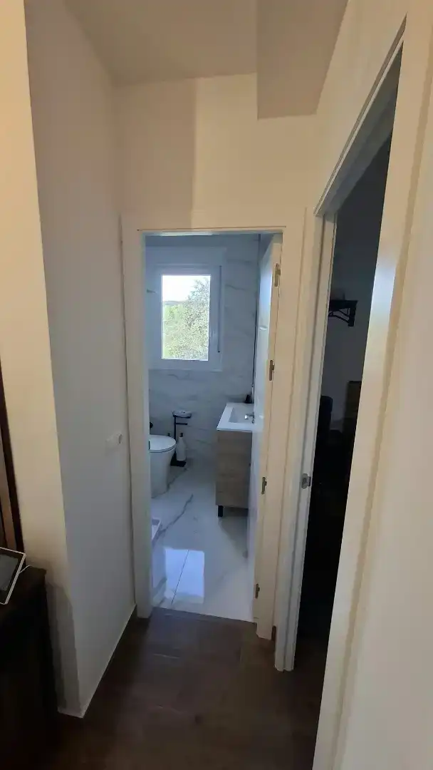 Bathroom of Flat for rent in Espiel  with Air Conditioner, Furnished and Balcony