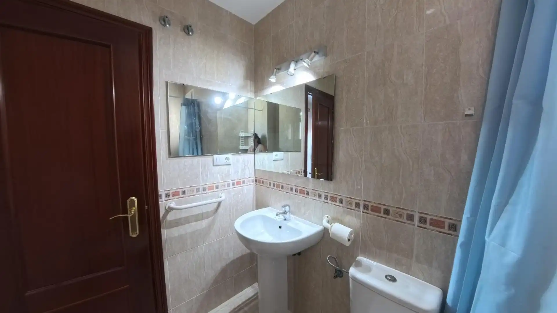 Bany de Apartament en venda en San Fernando amb Aire condicionat, Terrassa i Moblat
