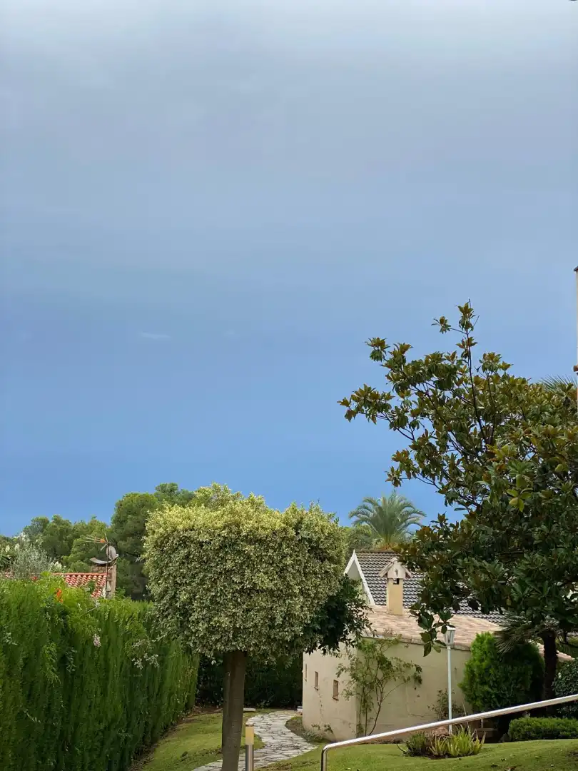 Vista exterior de Casa o xalet en venda en Benicasim / Benicàssim amb Aire condicionat, Calefacció i Jardí privat